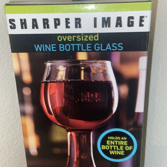 Sharper image, oversized, wine bottle glass holds an entire bottle of wine - Picture 2 of 3